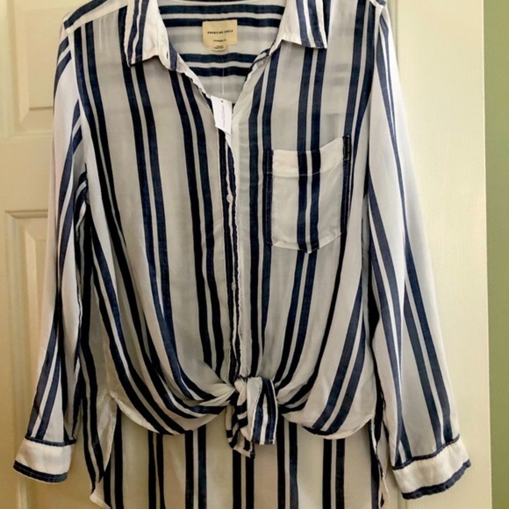 NWT AMERICAN EAGLE SHIRT SIZE S